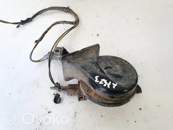 Volkswagen PASSAT B3 Horn signal e2884