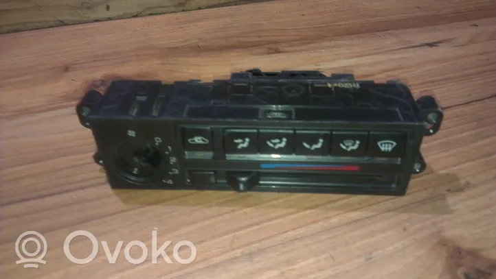 Nissan Primera Climate control unit 