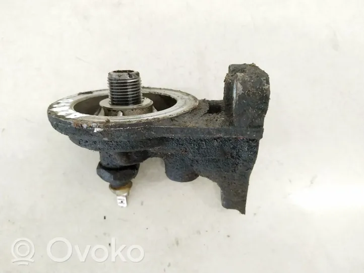 Volkswagen Jetta II Oil filter mounting bracket 