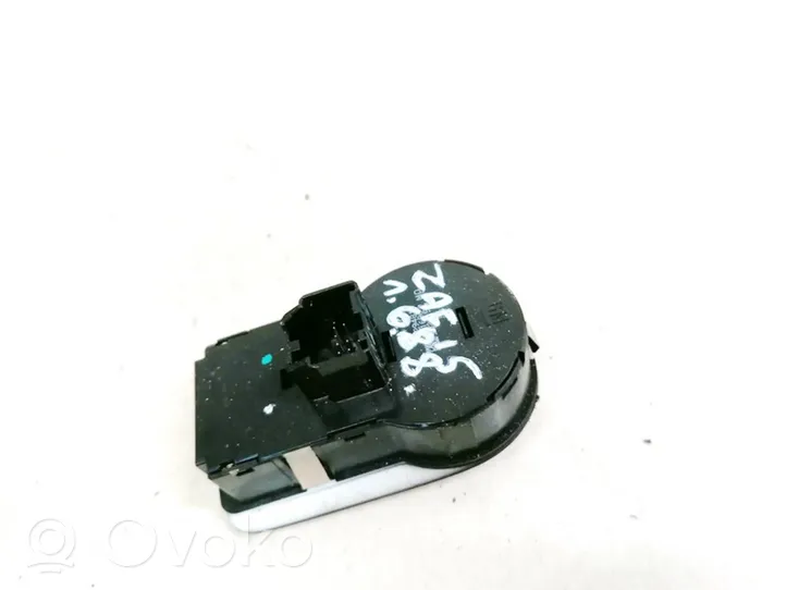 Opel Zafira C Light switch 