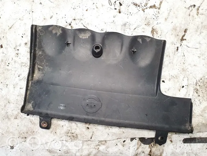 Nissan Primera Couvercle cache moteur 