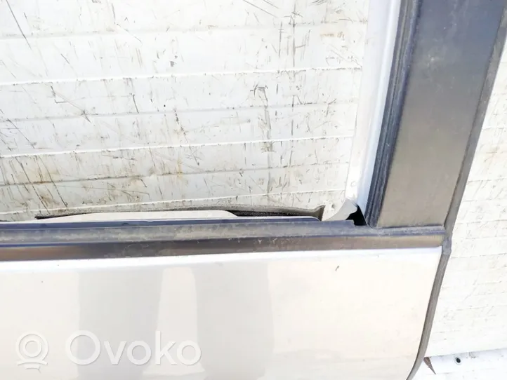 Volkswagen Sharan Rivestimento modanatura del vetro della portiera posteriore 
