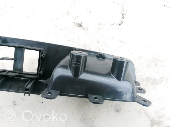 Opel Antara Front door window switch trim 