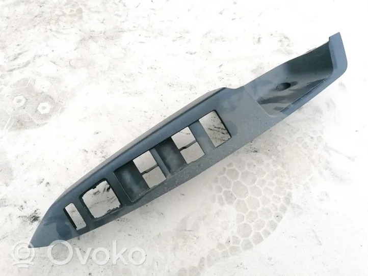 Opel Antara Front door window switch trim 