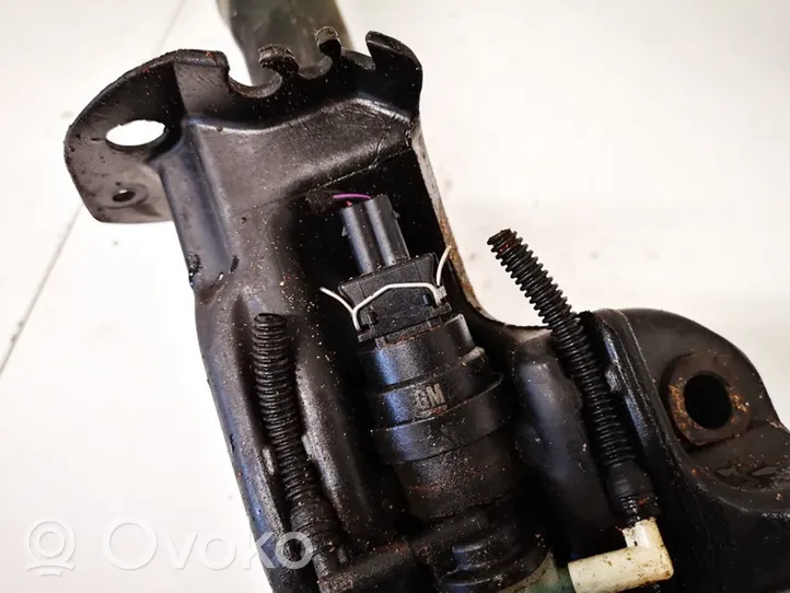 Opel Zafira B Windscreen/windshield washer pump 