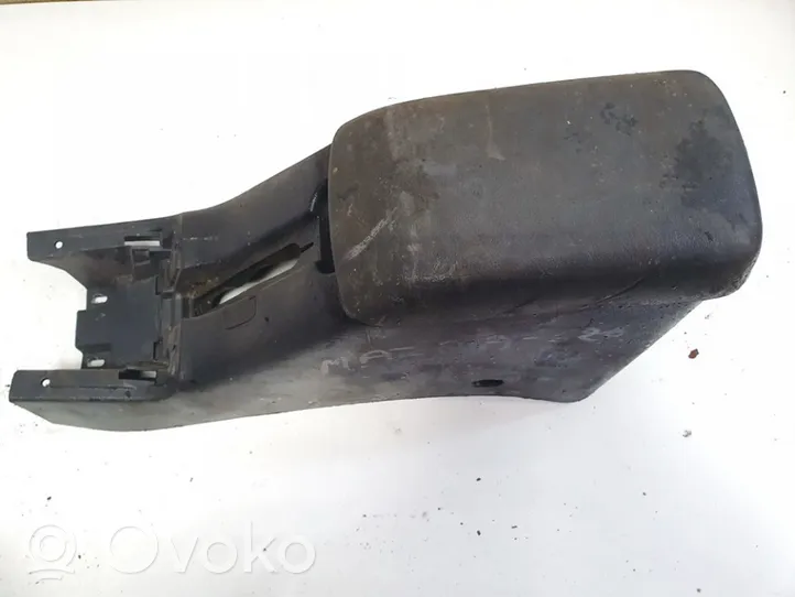 Mazda 626 Podłokietnik tunelu środkowego ga5r64421