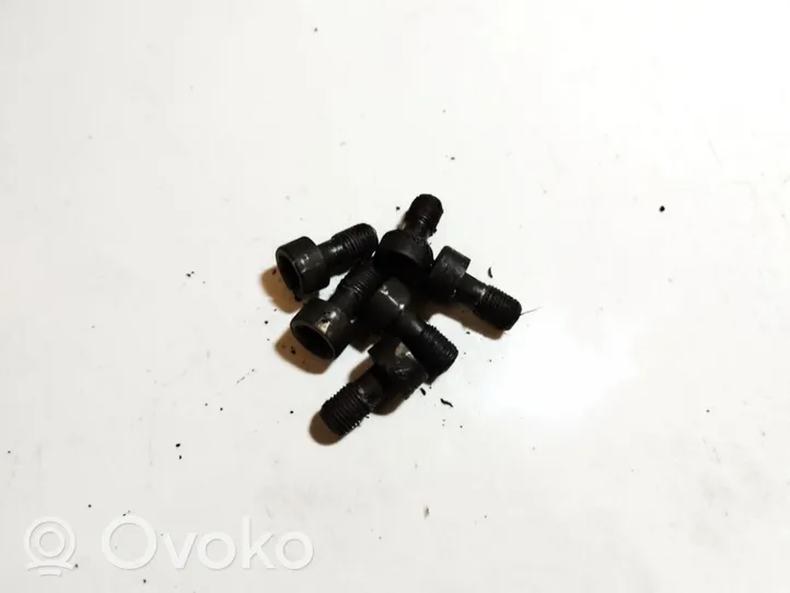 Chevrolet Captiva Nuts/bolts 