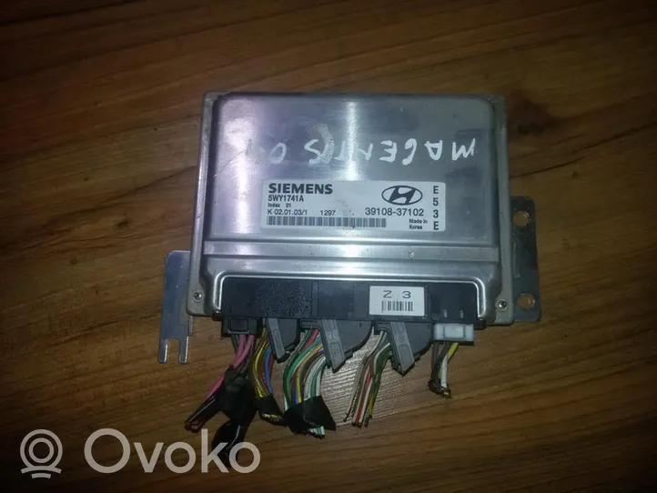 KIA Magentis Calculateur moteur ECU 3910837102