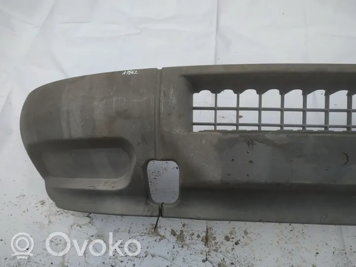 Iveco Daily 40.8 Front bumper pilkas