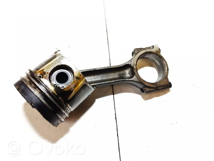 Renault Clio II Piston with connecting rod 