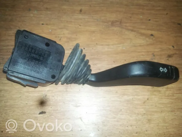 Opel Omega B1 Indicator stalk 90221174