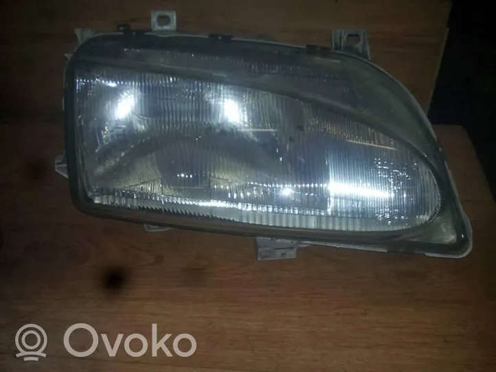 Ford Galaxy Lampa przednia 0301048712