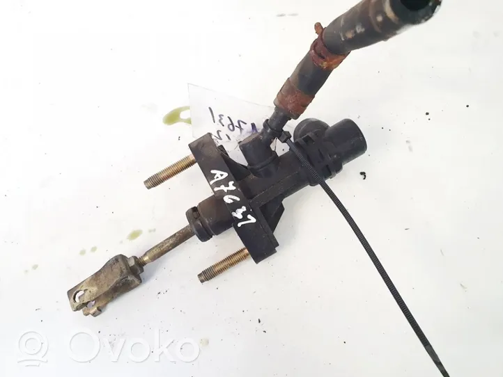 Toyota Yaris Główny cylinder sprzęgła 057022l1