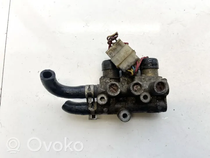 Mazda 626 Valvola di regolazione del minimo k5t46071