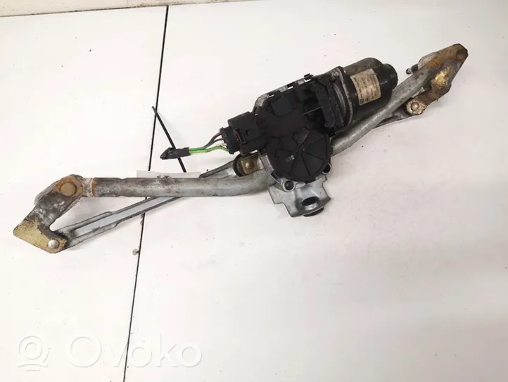 Volkswagen Polo Front wiper linkage and motor 