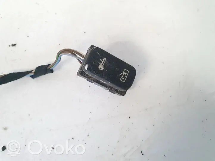 Skoda Octavia Mk2 (1Z) Central locking switch button 1Z0962125h