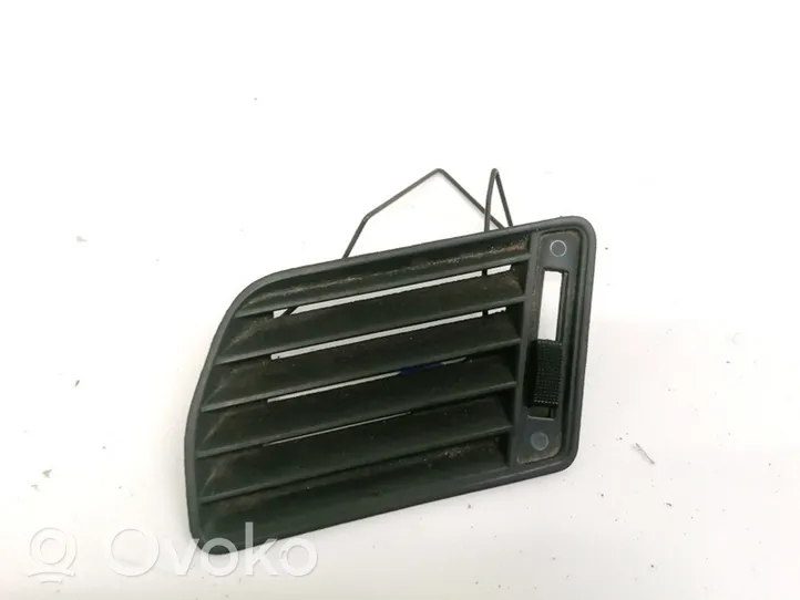 Audi 100 S4 C4 Griglia di ventilazione centrale cruscotto 4A1819793B