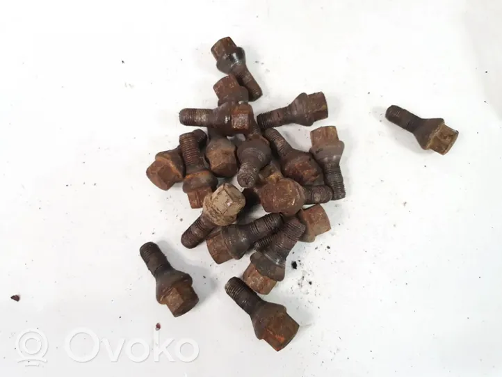 Alfa Romeo 147 Nuts/bolts 