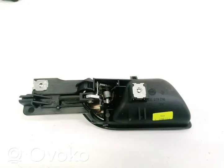 Volkswagen Golf V Galinė atidarymo rankenėlė vidinė 1K2837113