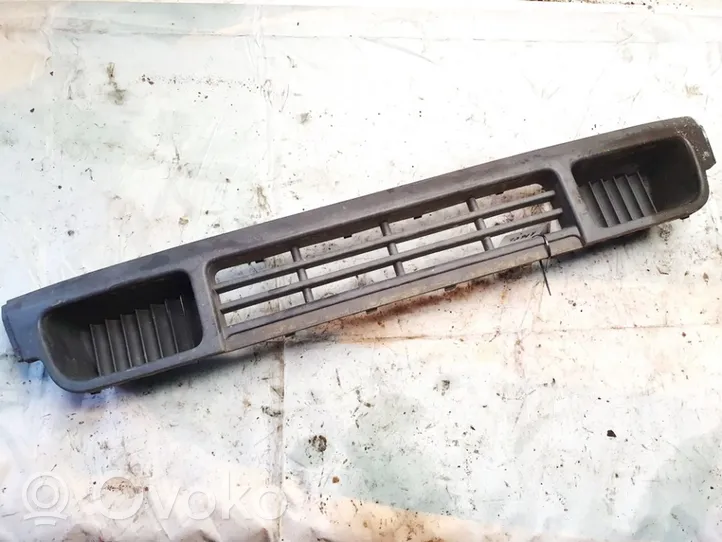 Volkswagen Transporter - Caravelle T5 Front bumper lower grill 7h0807719