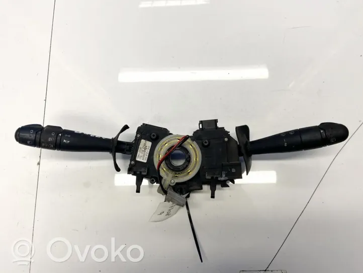 Renault Kangoo I Leva/interruttore dell’indicatore di direzione e tergicristallo 8200077624