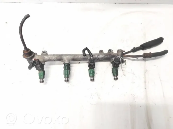 Hyundai Accent Kraftstoffverteiler Einspritzleiste Verteilerrohr 3531022060