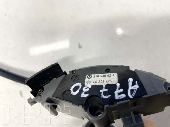 Mercedes-Benz C W202 Cruise control switch 215400245