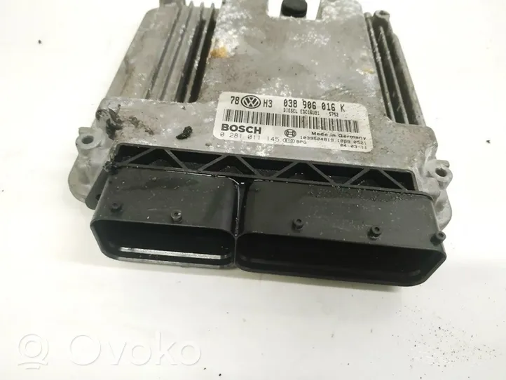 Volkswagen PASSAT B5.5 Dzinēja vadības bloks 0281011145