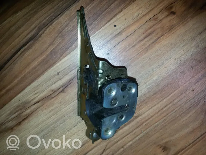 Opel Astra F Rear door lock 90532435