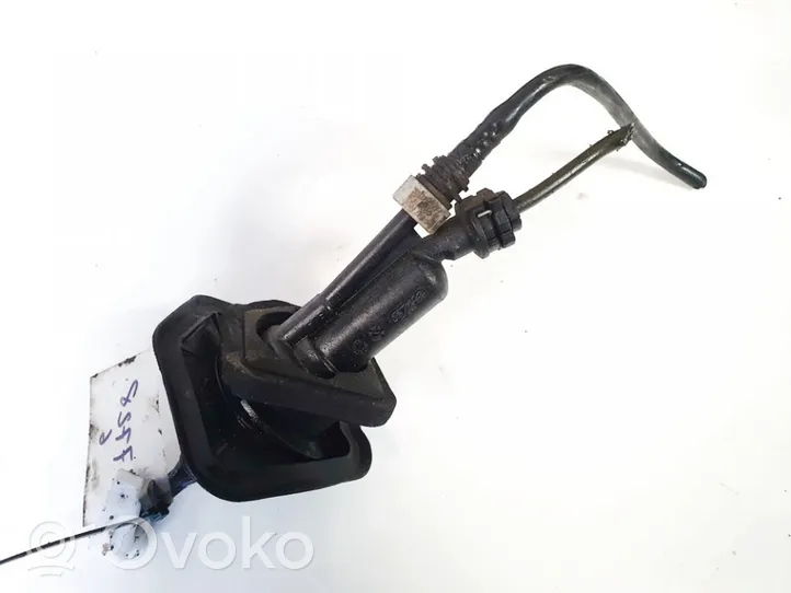 Volvo V50 Główny cylinder sprzęgła 041109