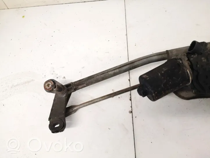 Toyota Avensis T220 Front wiper linkage and motor 