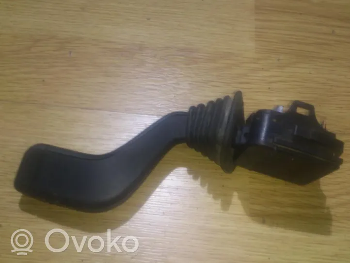 Opel Corsa B Wiper control stalk 90124931