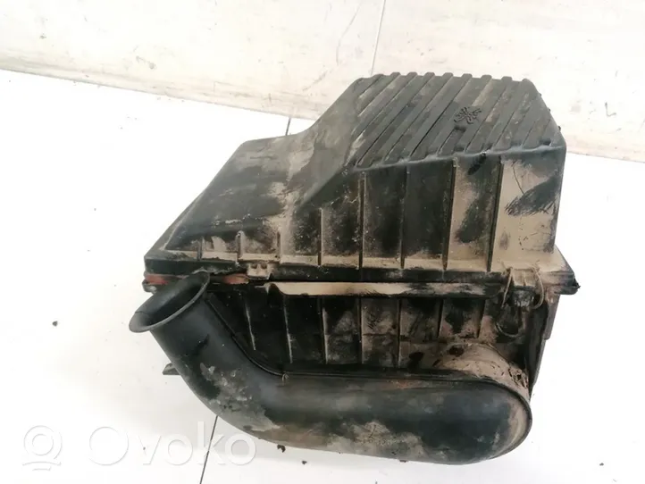 Volkswagen PASSAT B4 Boîtier de filtre à air 3A0129607B