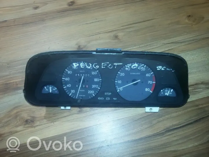 Peugeot 306 Compteur de vitesse tableau de bord 09033502031