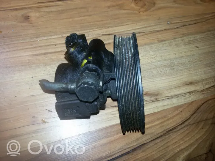 Opel Vectra B Ohjaustehostimen pumppu 26044812