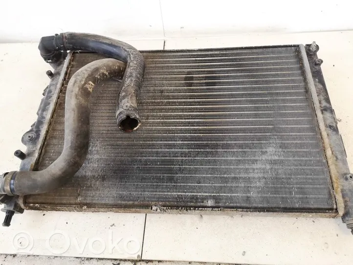 Fiat Punto (176) Radiateur de refroidissement b566