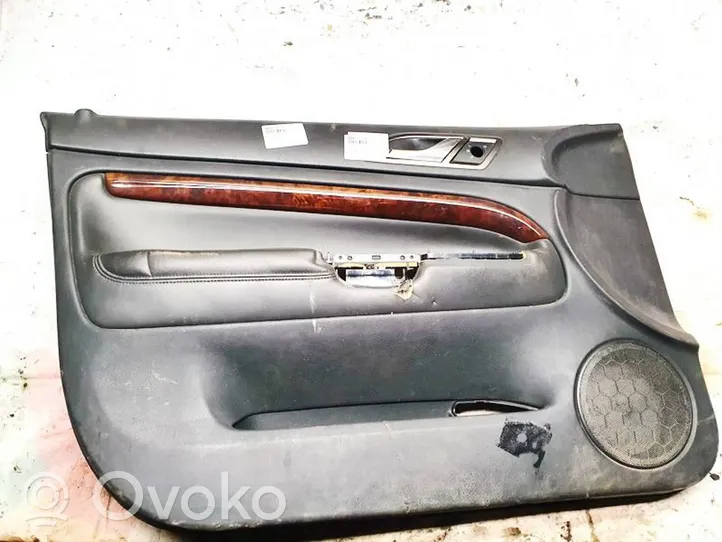 Volkswagen PASSAT B5 Boczki / Poszycie drzwi przednich 3b0867011