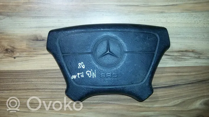 Mercedes-Benz E W210 Poduszka powietrzna Airbag kierownicy YP2J7P1MBAZ