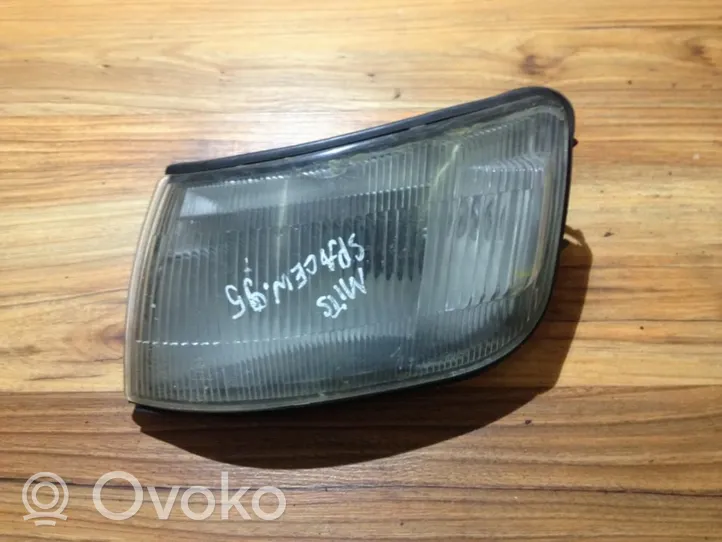 Mitsubishi Space Wagon Front indicator light 12037623