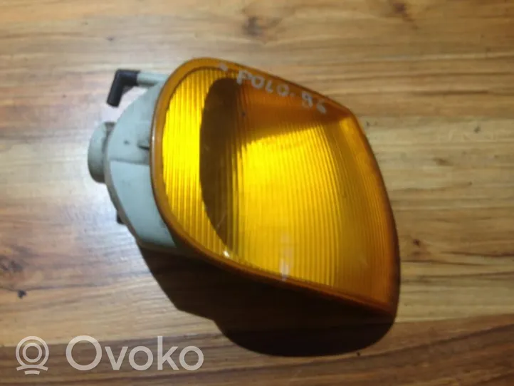 Volkswagen Polo III 6N 6N2 6NF Front indicator light 962832