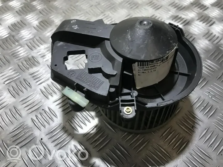 Audi A4 S4 B5 8D Soplador/ventilador calefacción 740221233f