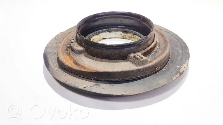 Audi A6 S6 C4 4A Coil spring mount 