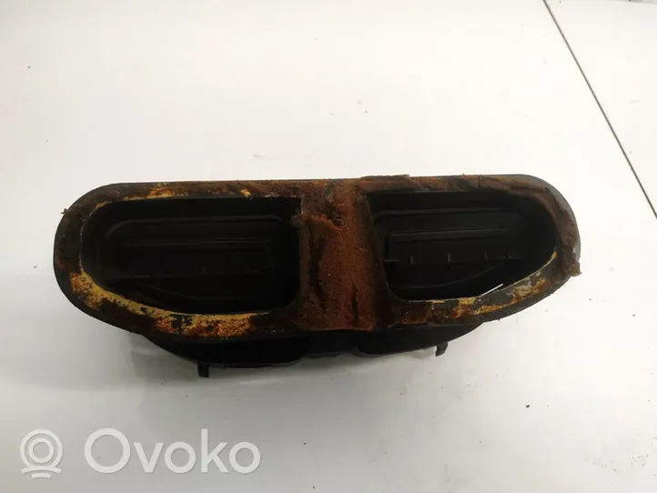 Citroen Xsara Picasso Dysze / Kratki środkowego nawiewu deski rozdzielczej 9631279580