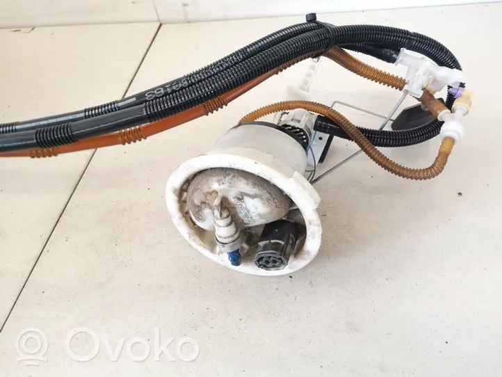 BMW 1 E81 E87 Capteur niveau de carburant 