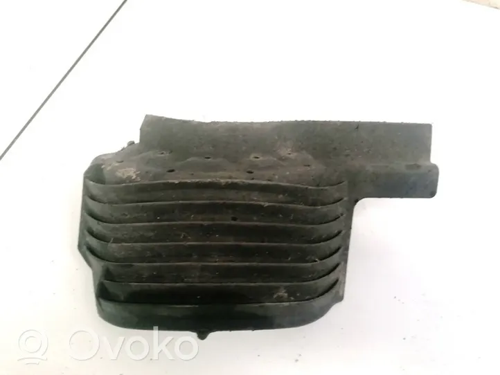 Audi A5 8T 8F Support d'amortisseur avant 