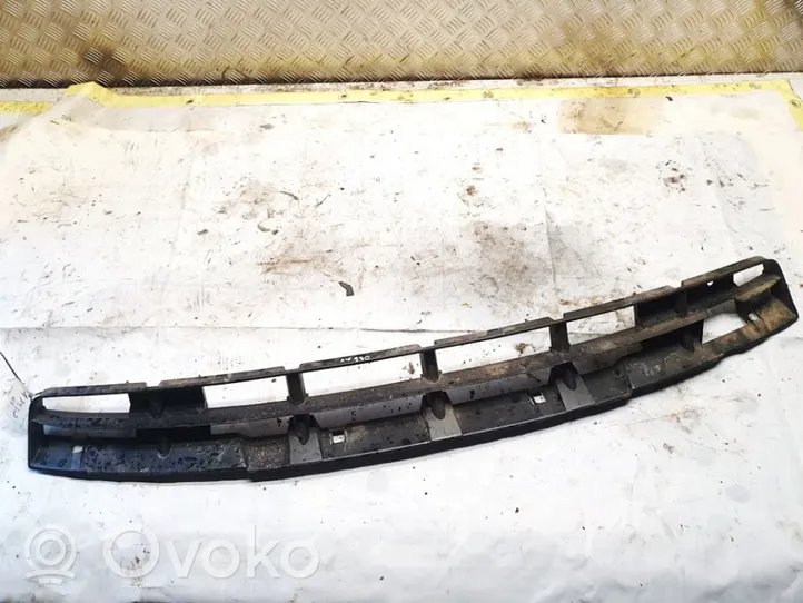 Volkswagen PASSAT B4 Grille inférieure de pare-chocs avant 3a0853677b