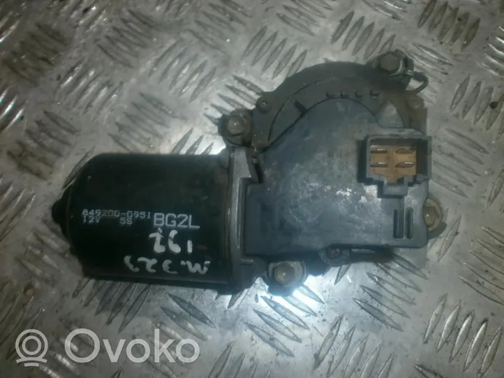 Mitsubishi Eclipse Motor del limpiaparabrisas mb623797