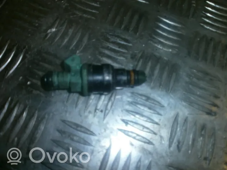 BMW 5 E34 Fuel injector 0280150415