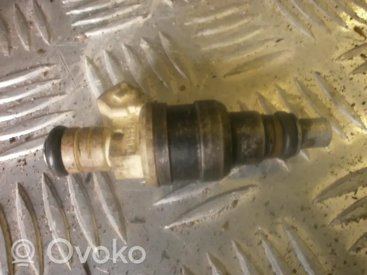 Chrysler Voyager Injecteur de carburant md132249