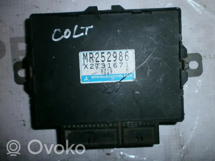 Mitsubishi Colt Bloc ABS MR252986